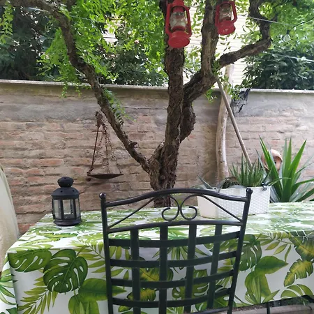 Al Civico 2 Apartment Ravenna Exterior photo